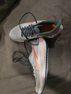 Nike Zoom Running Shoes - Light Grey with Orange Swoosh